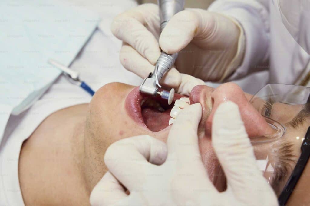 how-much-do-dental-implants-cost-in-Vancouver,-Hastings-St-and-Hastings-area,-Burnaby,-West-Burnaby,-Downtown,-Eastside-Downtown,-Japantown,-Chinatown,-Yaletown,-Gastown
